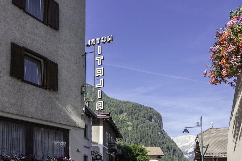 Hotel Italia Canazei Extérieur photo