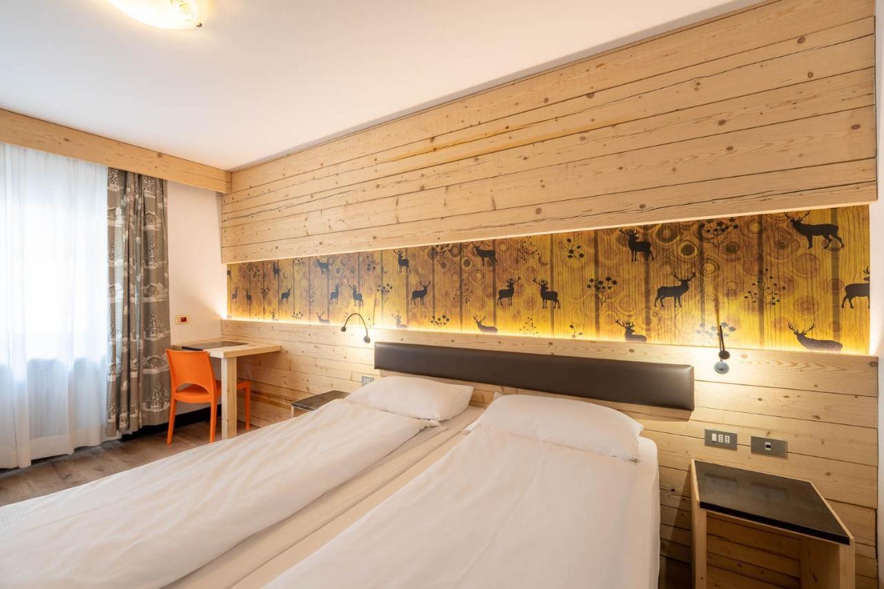Hotel Italia Canazei Extérieur photo