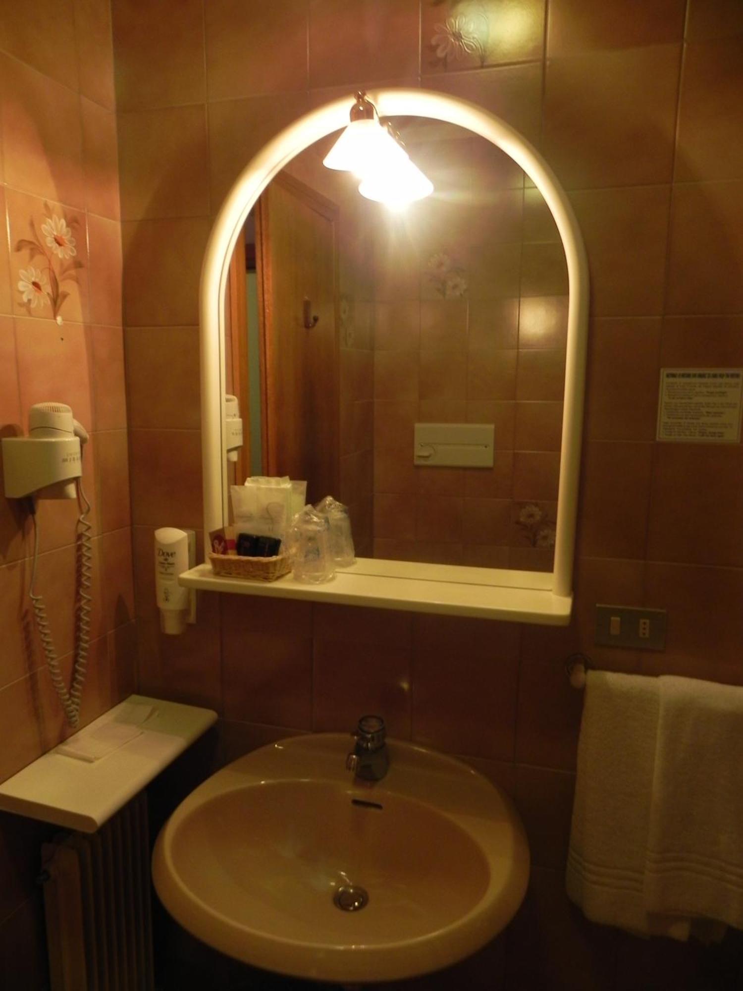 Hotel Italia Canazei Extérieur photo