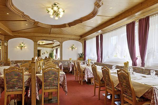 Hotel Italia Canazei Extérieur photo